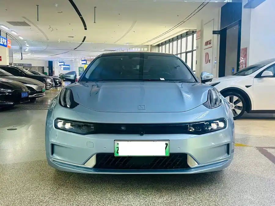 Zeekr 001