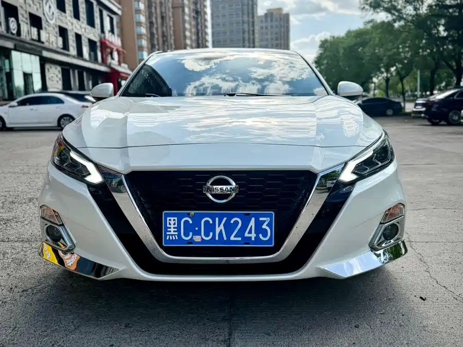 Nissan Teana