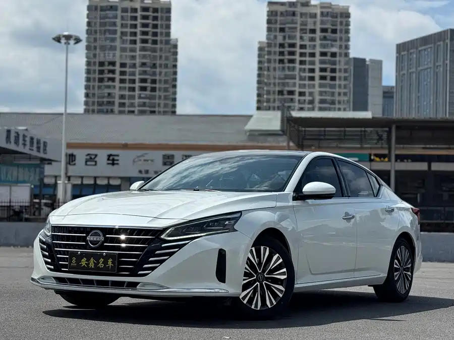 Nissan Teana