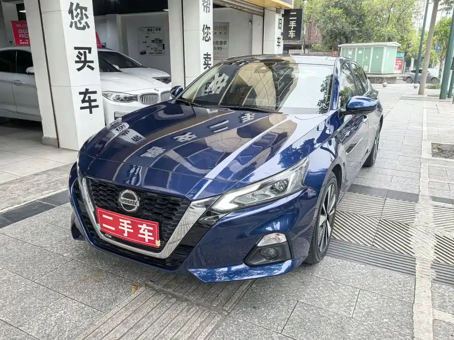 Nissan Teana