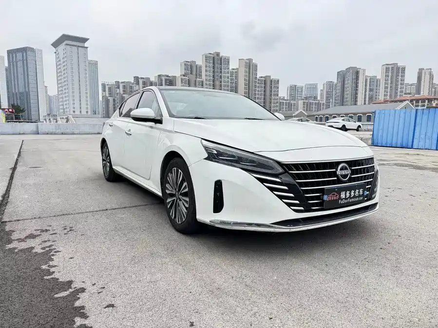 Nissan Teana
