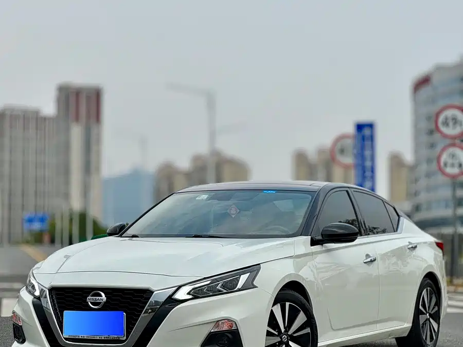 Nissan Teana