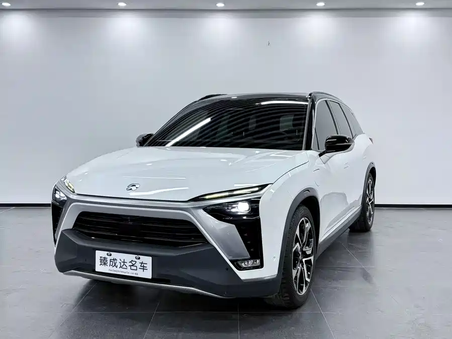 NIO ES8