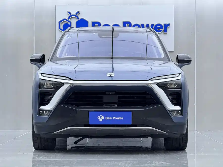 NIO ES8