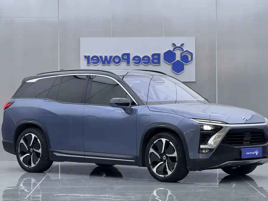 NIO ES8