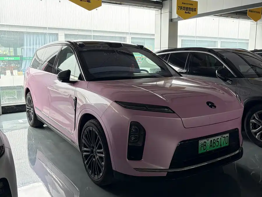NIO ES8