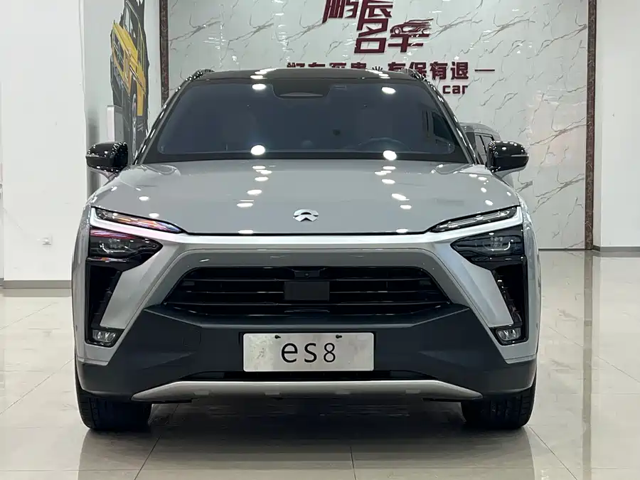 NIO ES8