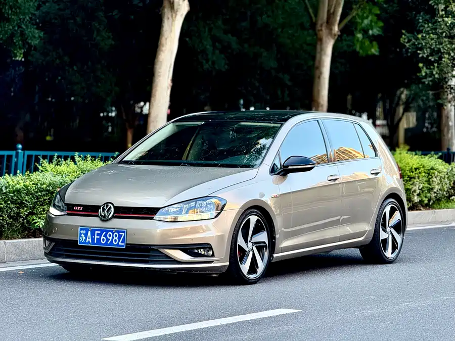 Volkswagen golf