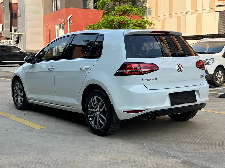 Volkswagen golf