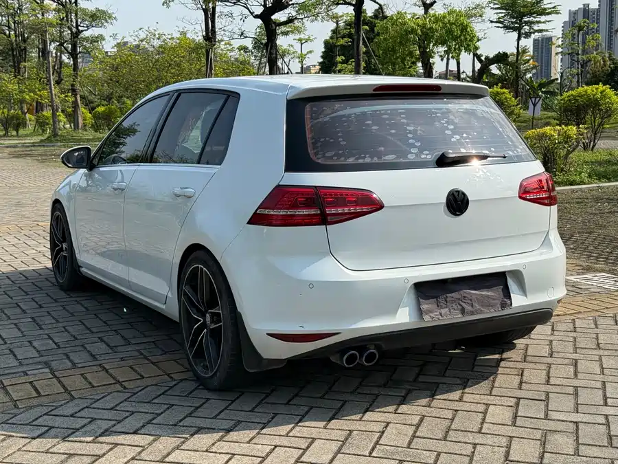 Volkswagen golf
