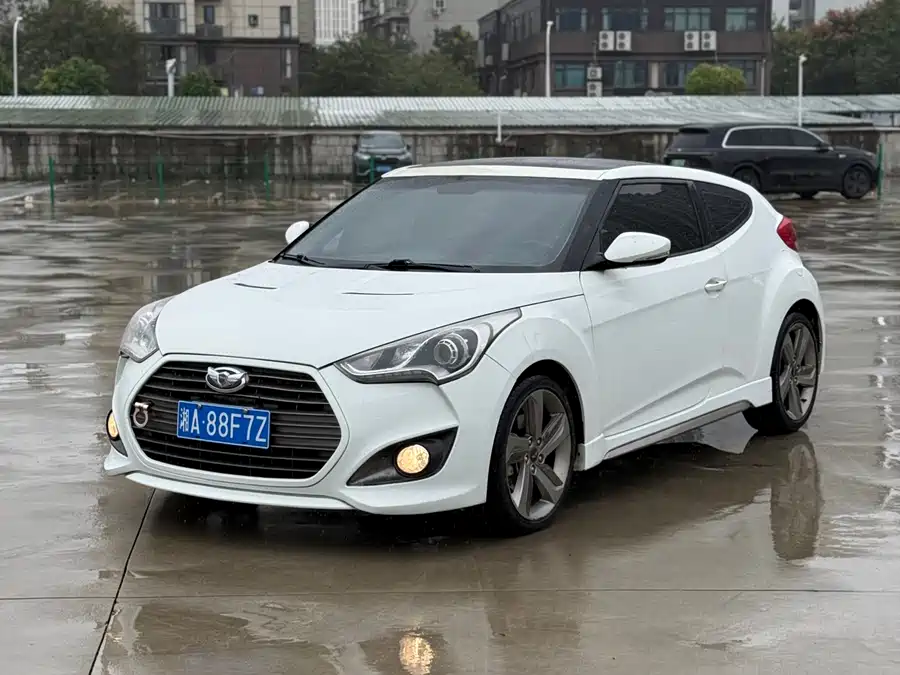 Hyundai Veloster