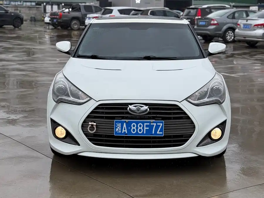 Hyundai Veloster