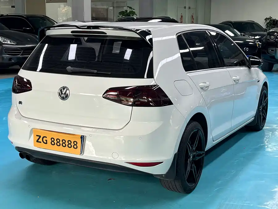 Volkswagen golf