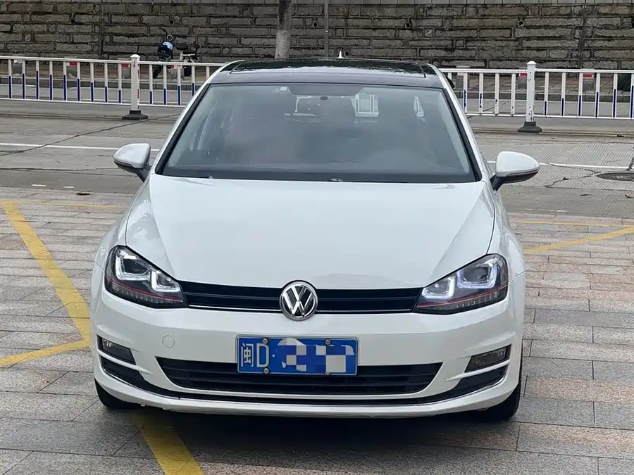Volkswagen golf