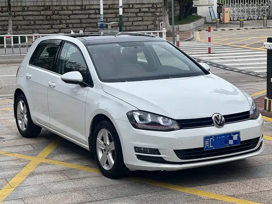 Volkswagen golf