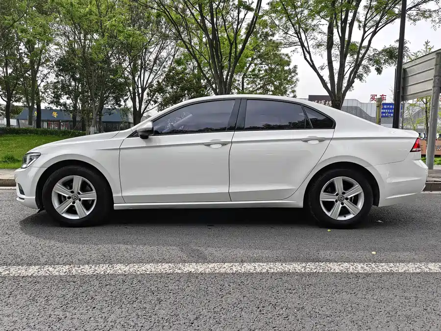 Volkswagen Lingdu