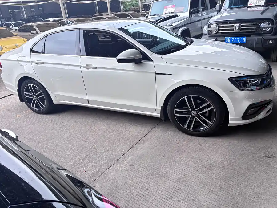 Volkswagen Lingdu