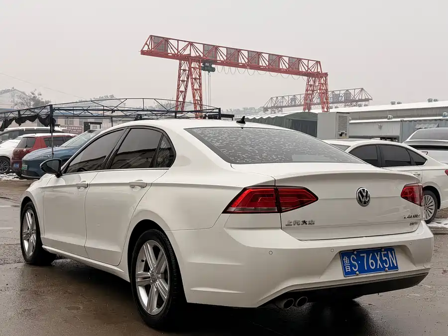 Volkswagen Lingdu