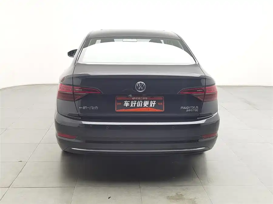 Volkswagen Sagitar