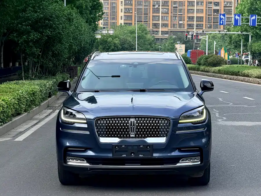 Lincoln Aviator