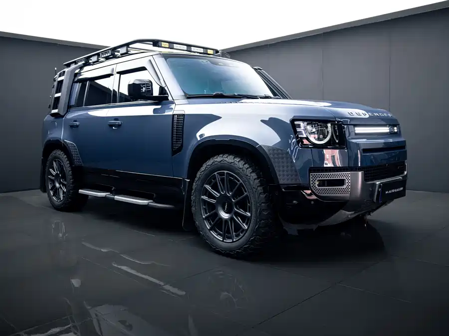 Land Rover guard