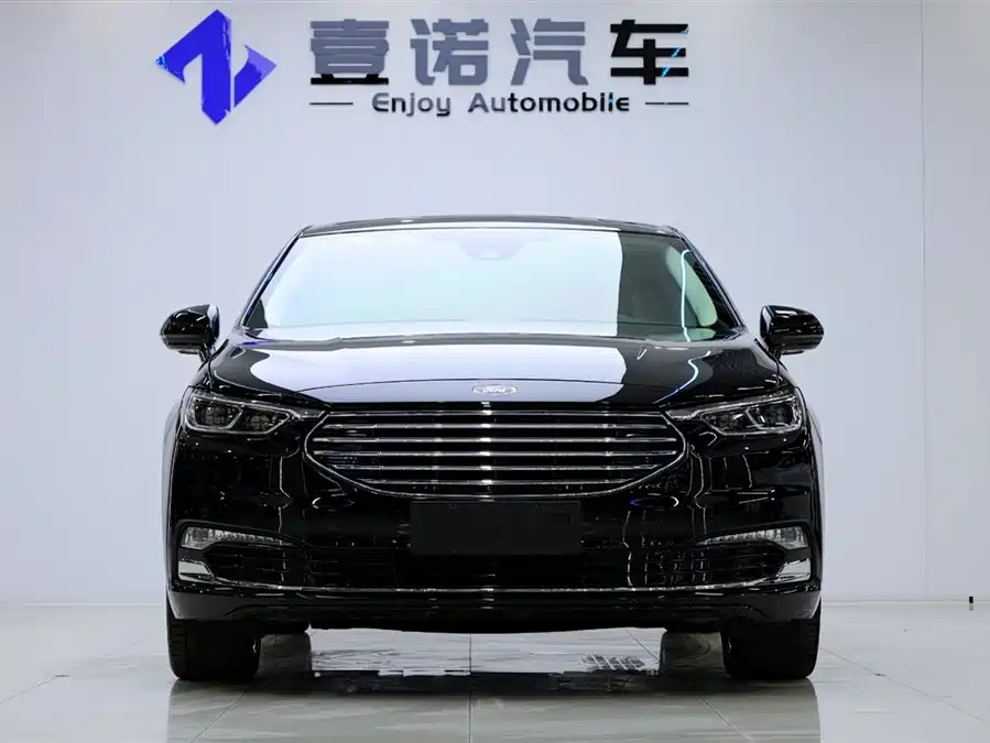 Ford Taurus