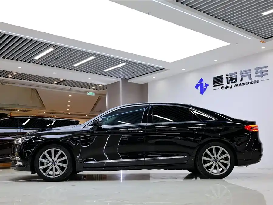 Ford Taurus