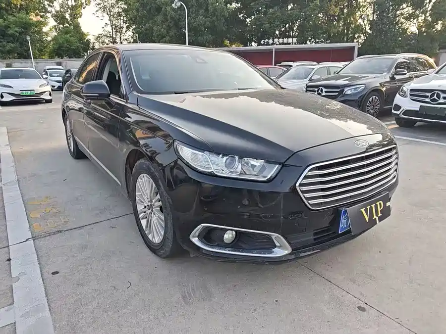 Ford Taurus