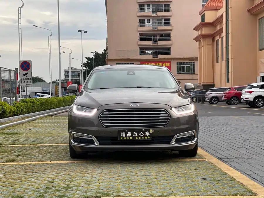 Ford Taurus
