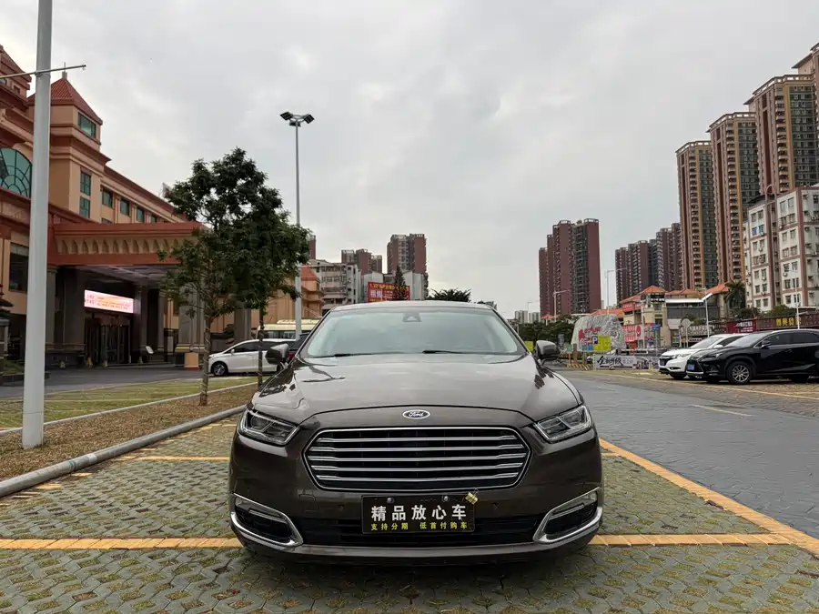 Ford Taurus