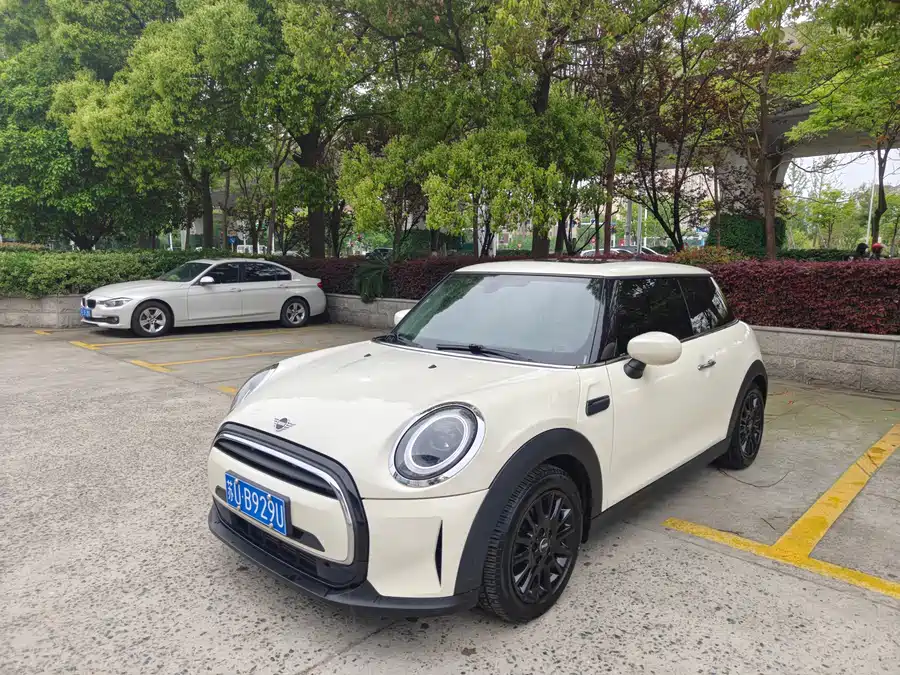 MINI 
