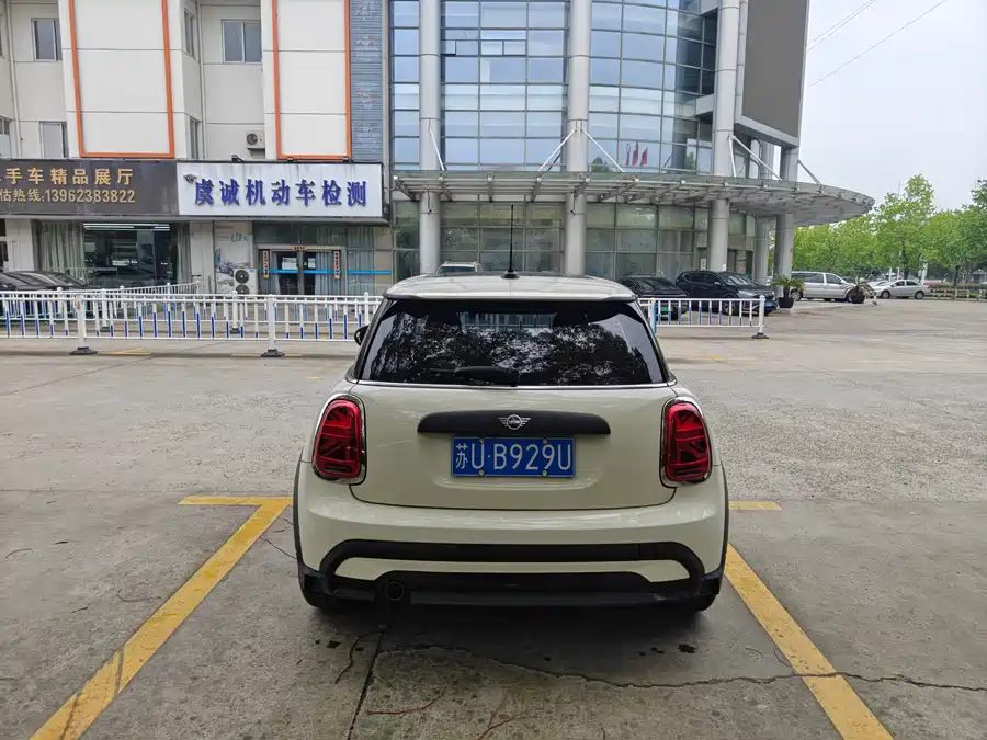 MINI 