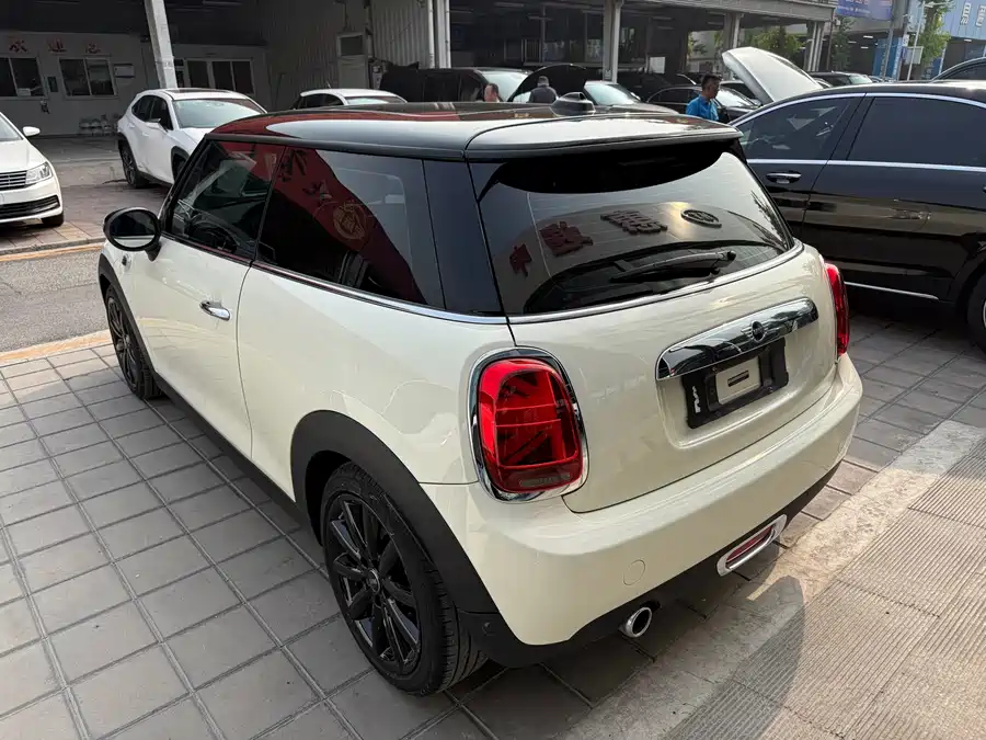 MINI 