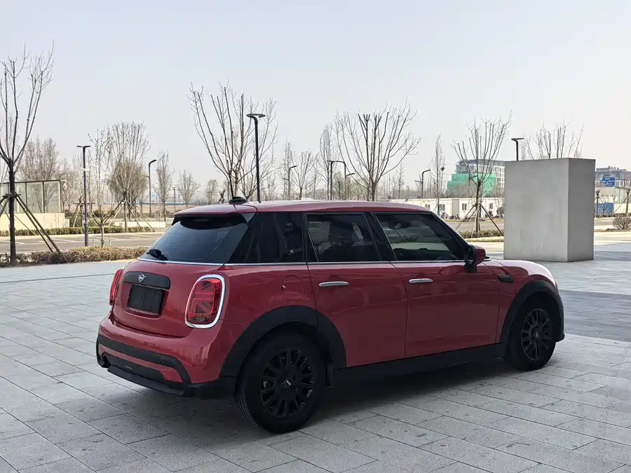 MINI 