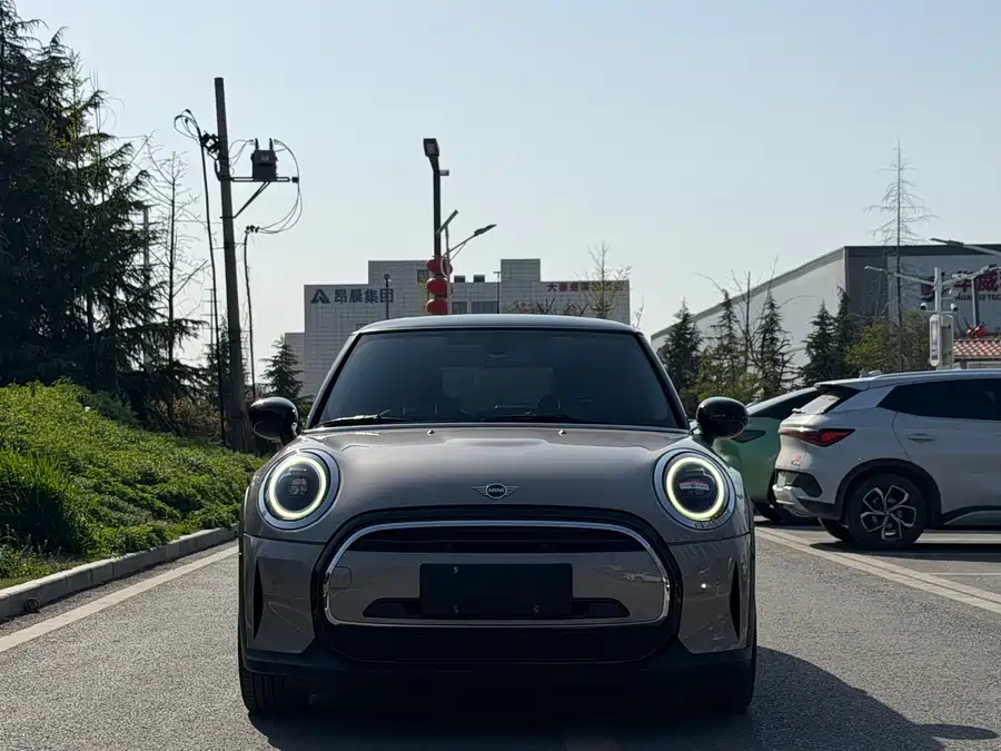 MINI 