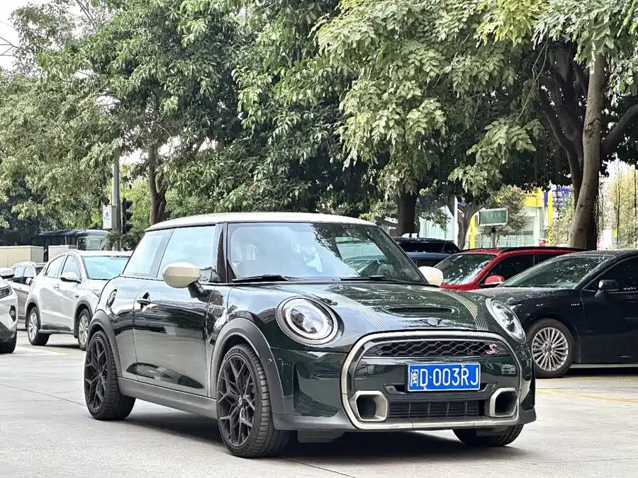 MINI 