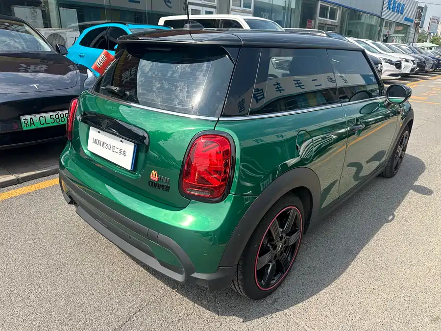 MINI 