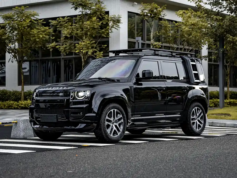 Land Rover guard