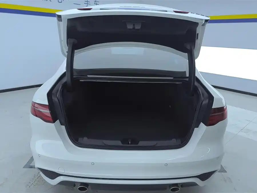 Jaguar XEL