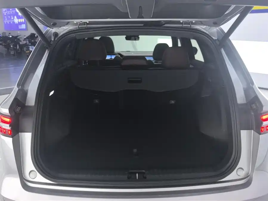 Geely Xingyue L