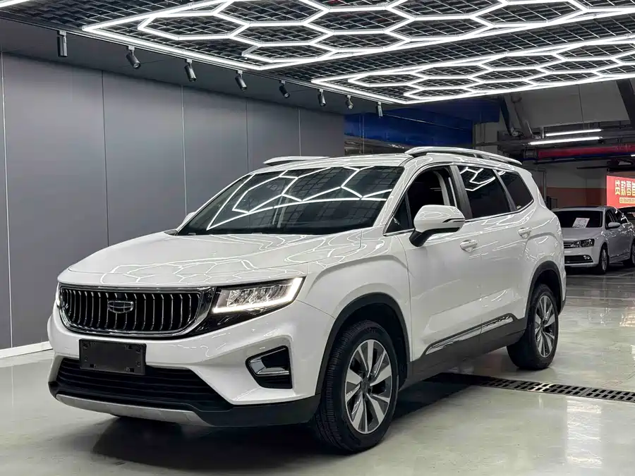 Geely Okavango