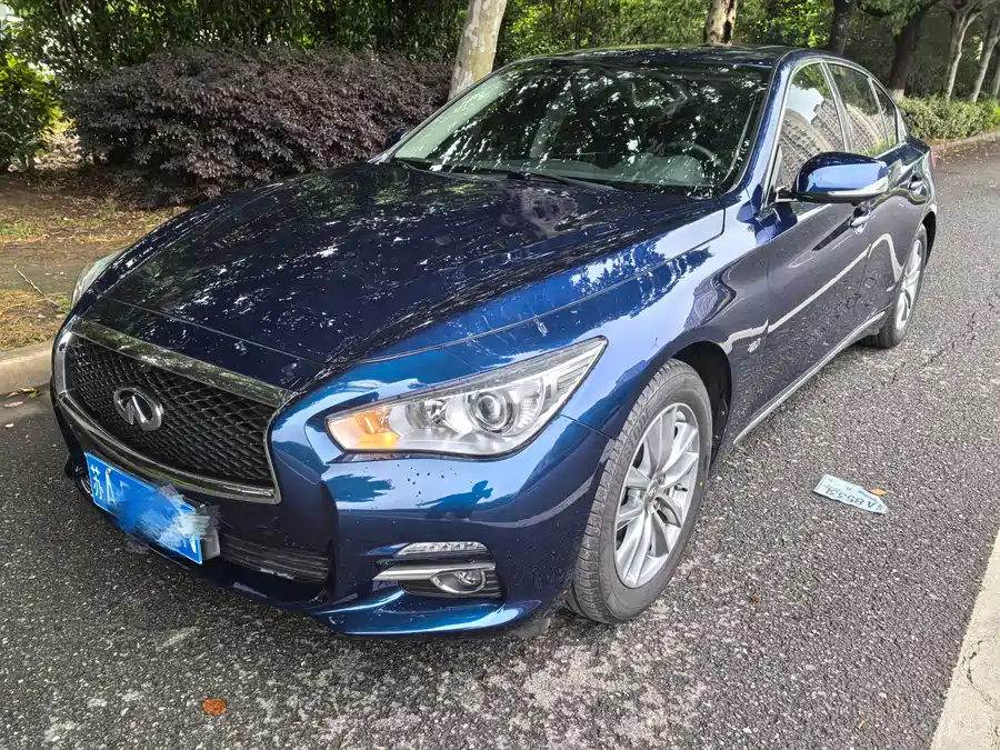 Infiniti Q50L