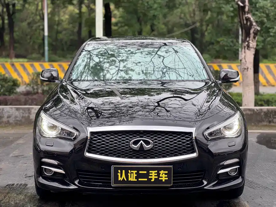Infiniti Q50L