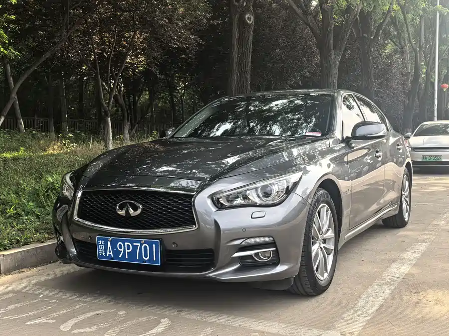 Infiniti Q50L