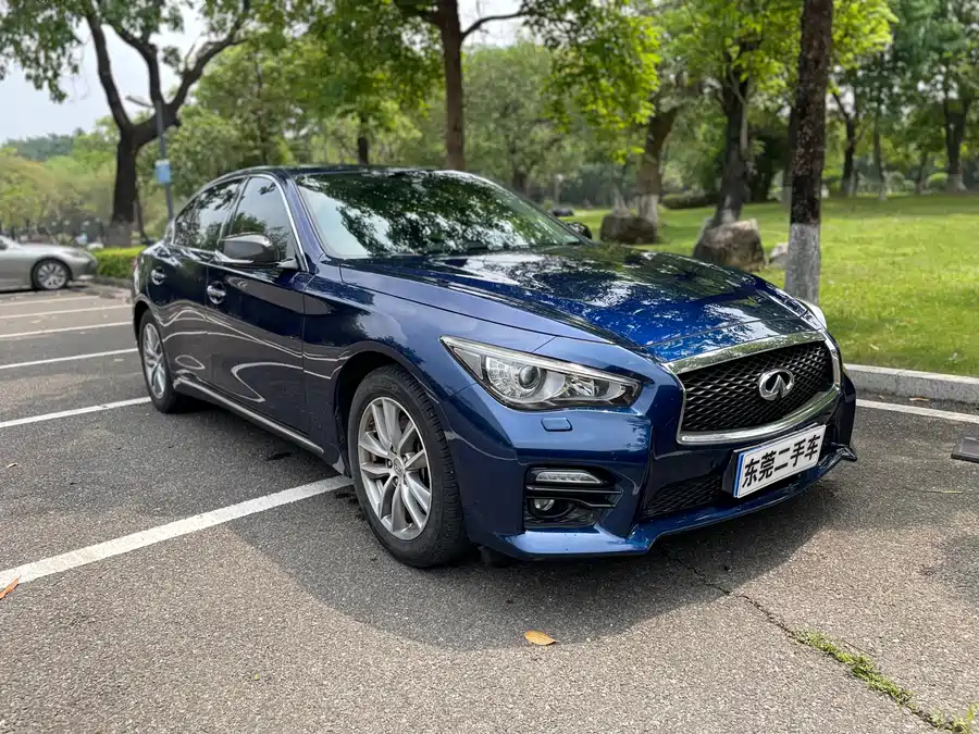 Infiniti Q50L