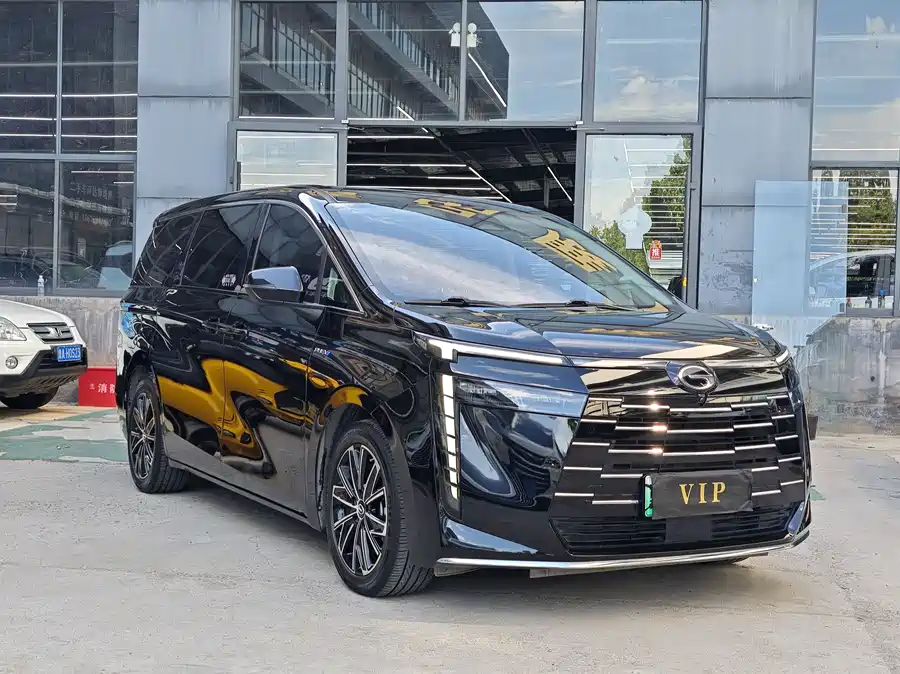 GAC Trumpchi E8 PHEV