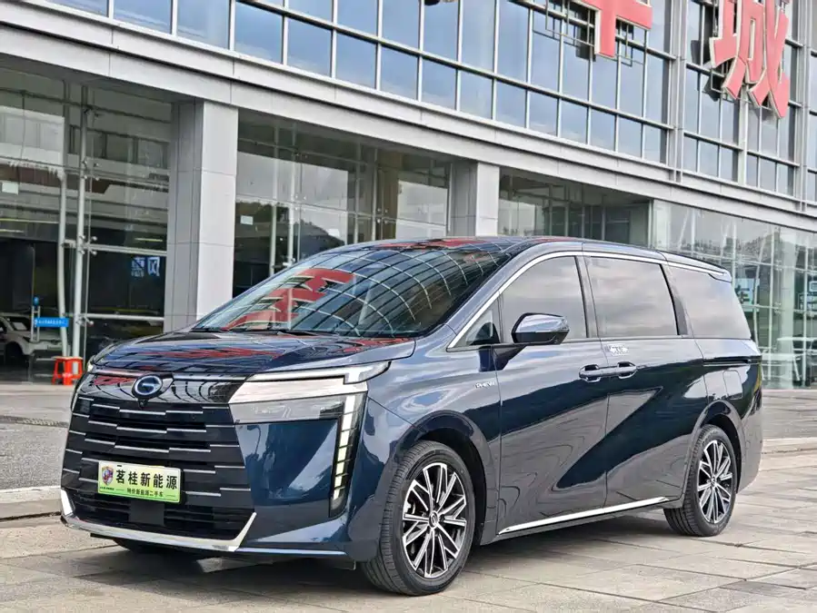 GAC Trumpchi E8 PHEV