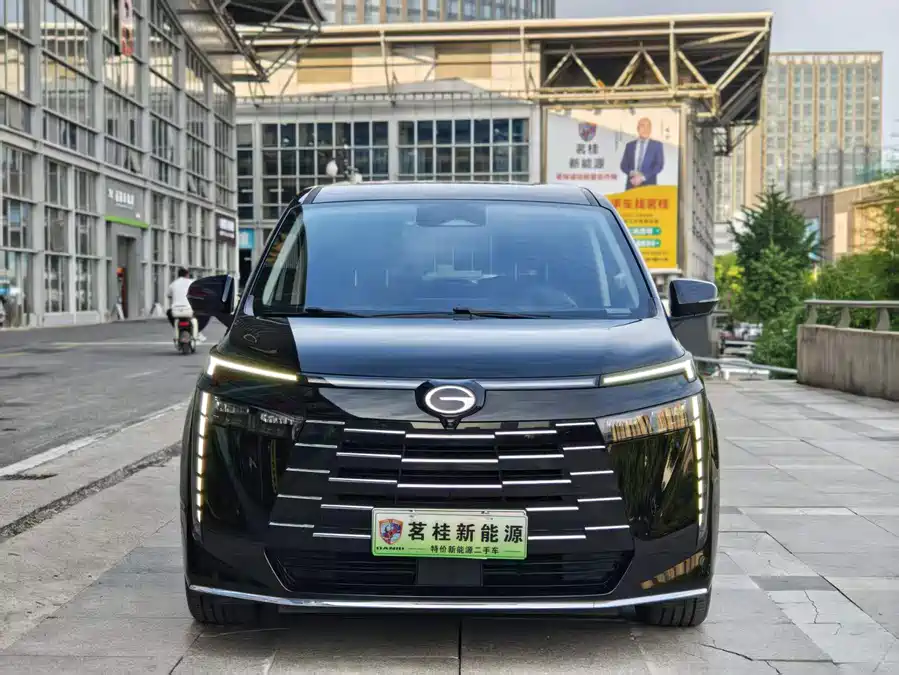 GAC Trumpchi E8 PHEV