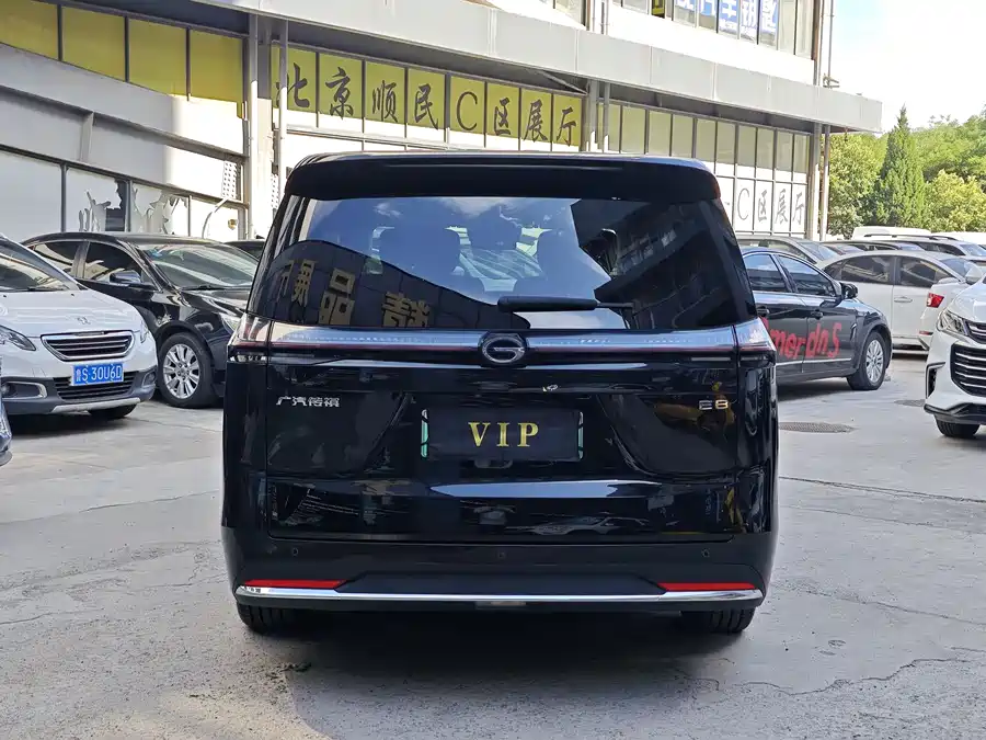 GAC Trumpchi E8 PHEV