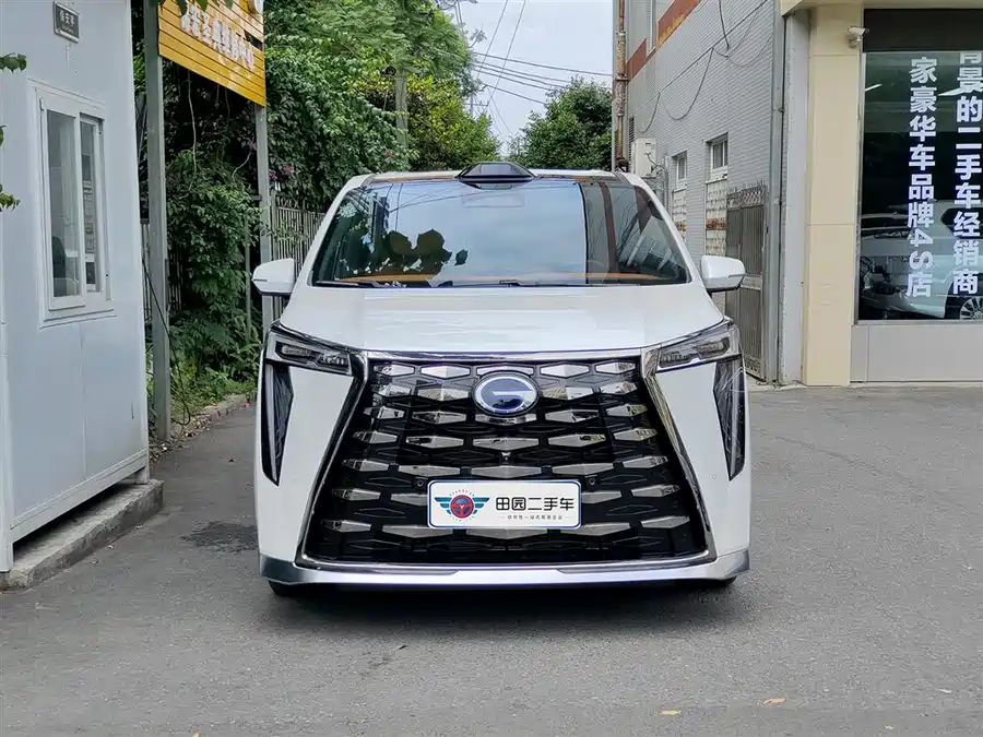 GAC Trumpchi M8
